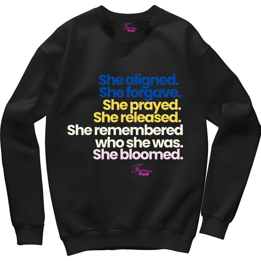 SHE ALIGNED SWEATSHIRT (PRE-ORDER)